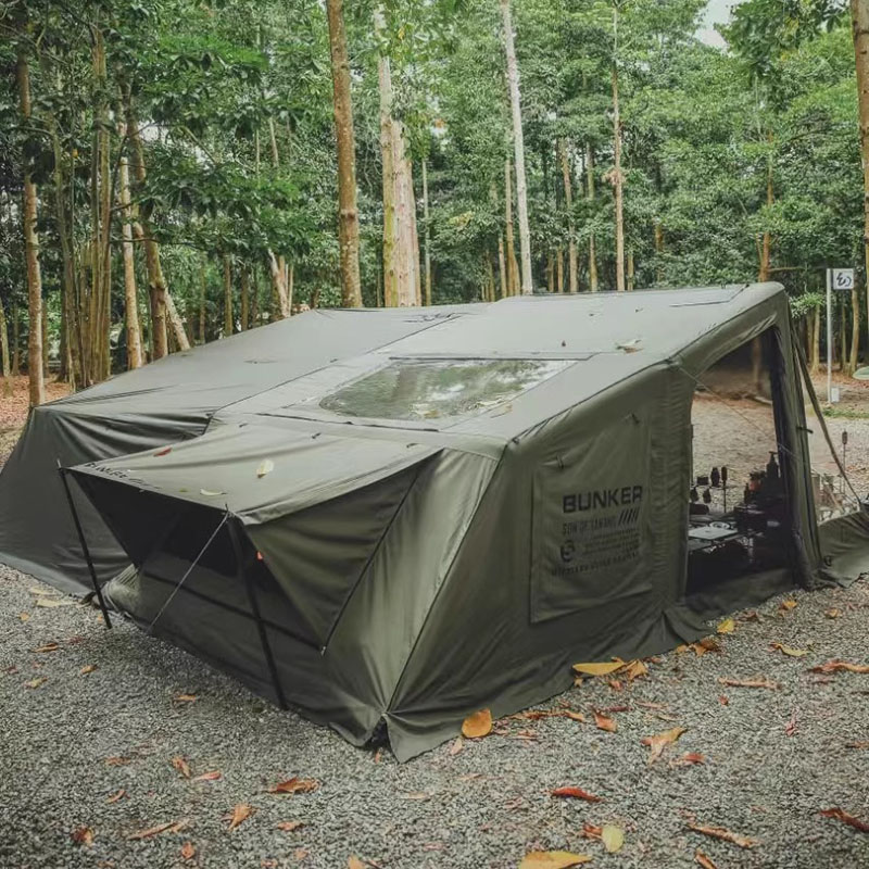 Inflatable tabernaculo castra velit militum style