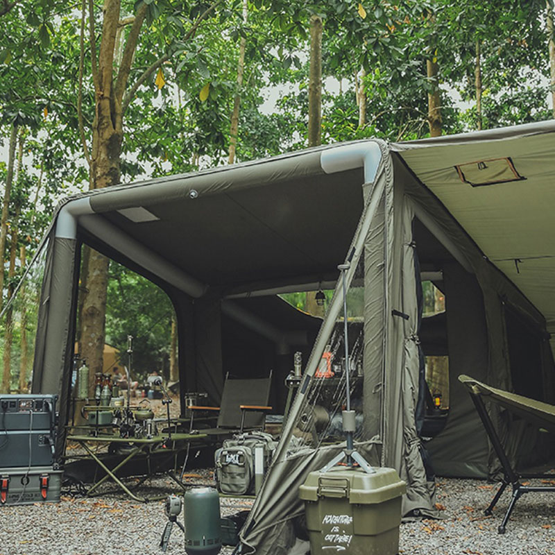 Inflatable tabernaculo castra velit militum style